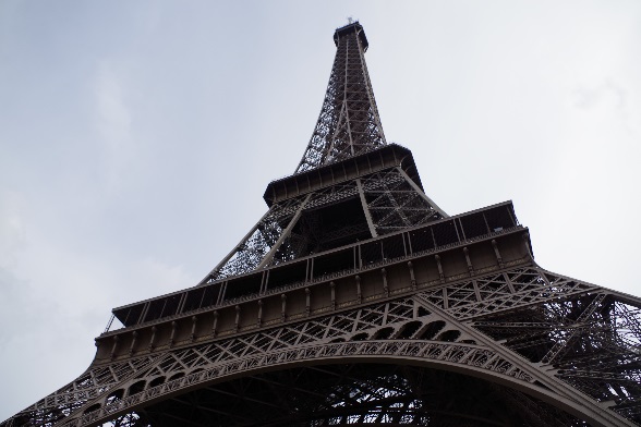 図2 エッフェル塔